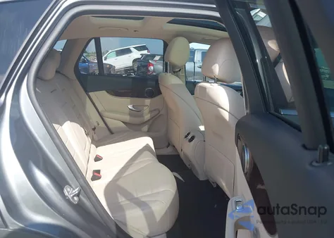 2018 Mercedes-Benz Glc 300 from USA, damaged, VIN WDC0G4JB1JV018024